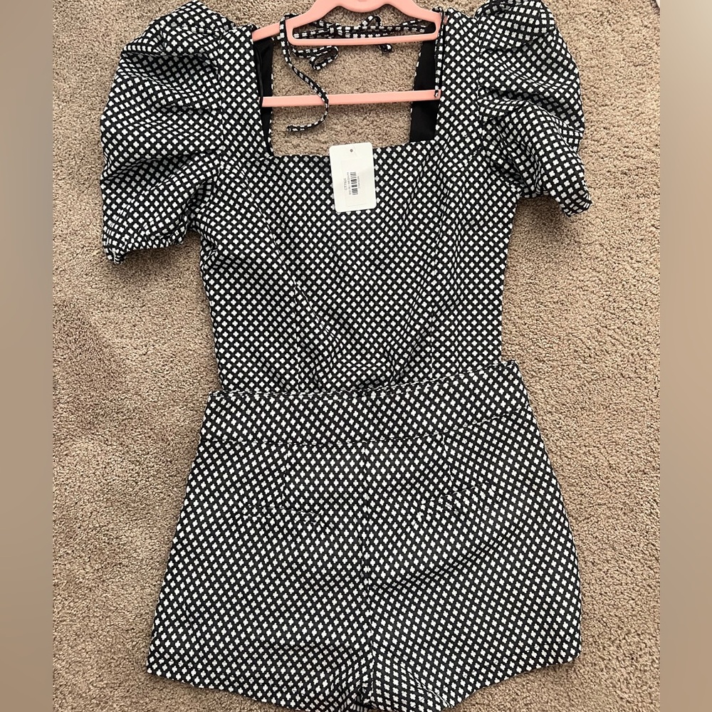 NWT TCEC boutique shorts/bodysuit set size medium